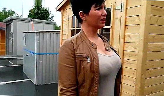 Пикаперы трахнули и обкончали телочку в туалете